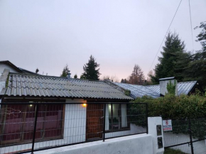 Casa 3 cuadras del centro. Equipada p/4 pers San Carlos De Bariloche